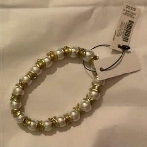 🤑🤑🤑 5 FOR $35 🤑🤑🤑 NWT Chico’s bracelet, pearl and gold